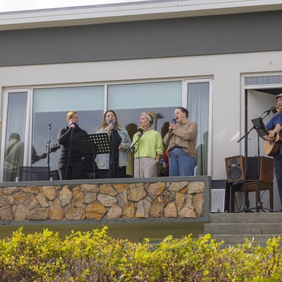 03082025-ein-med-ollu-sunnudagur-4225