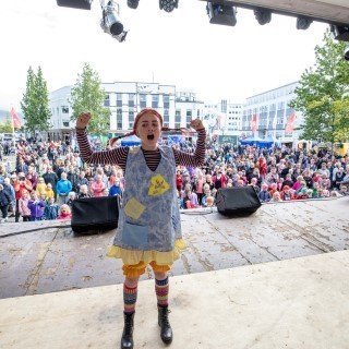 04082018-ein-med-ollu-laugardagur-radhustorg-1748-mobile-custom