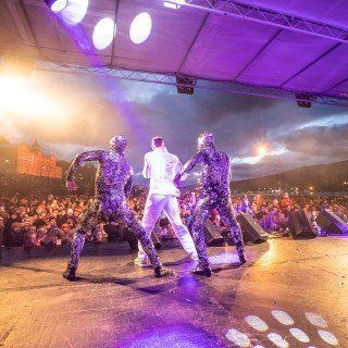 05082018-ein-med-ollu-radhustorg-um-kvoldid-2546-mobile