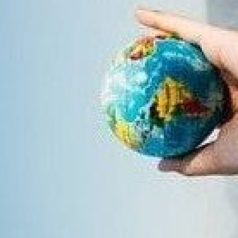 Með heiminn í hendi sér.